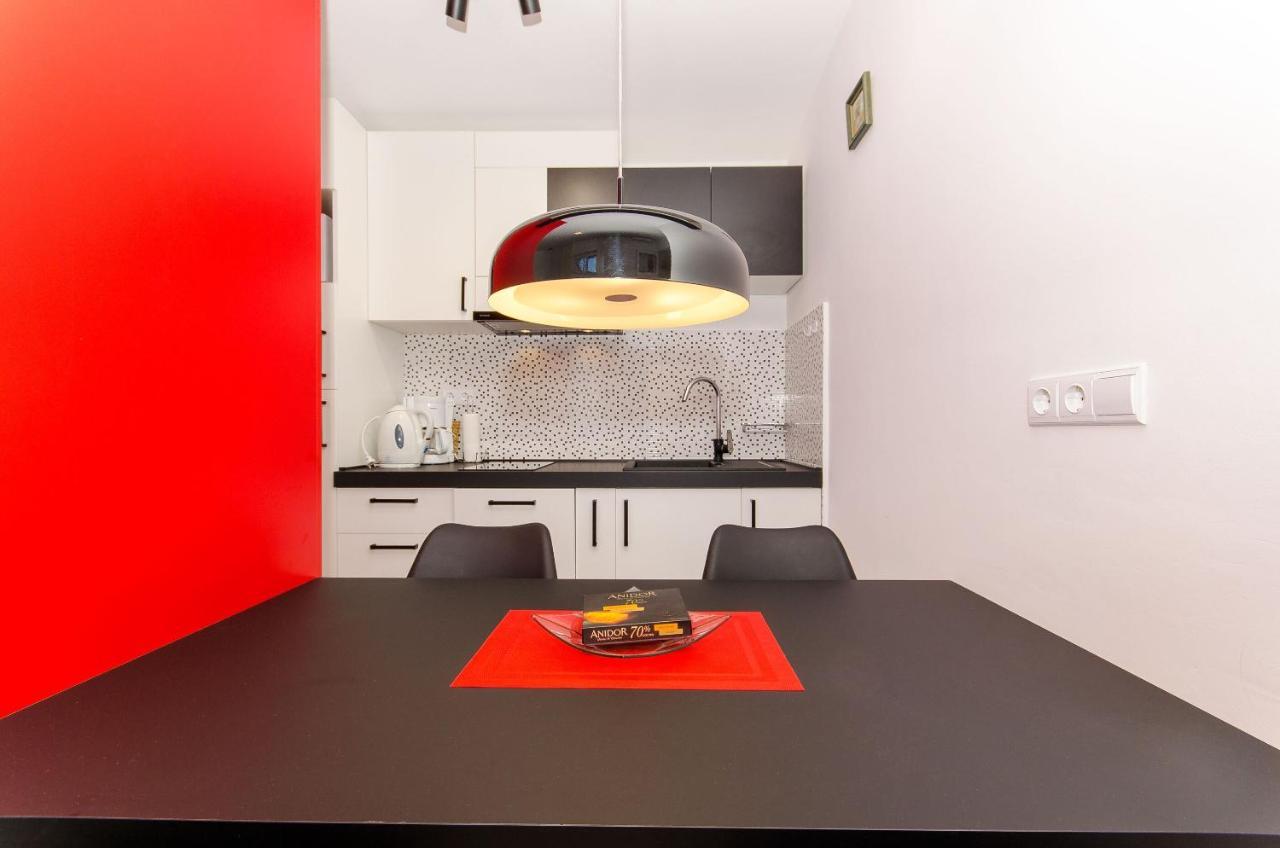 Apartment Sreta Omiš Eksteriør bilde