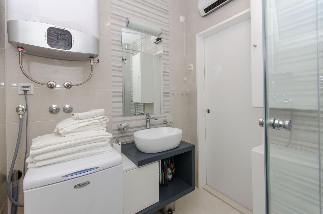 Apartment Sreta Omiš Eksteriør bilde