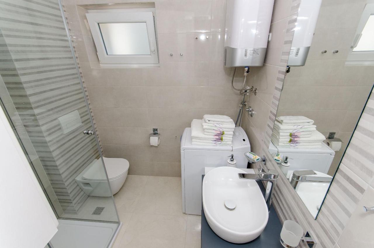 Apartment Sreta Omiš Eksteriør bilde