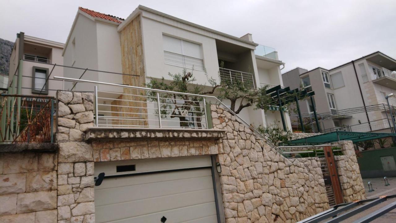Apartment Sreta Omiš Eksteriør bilde